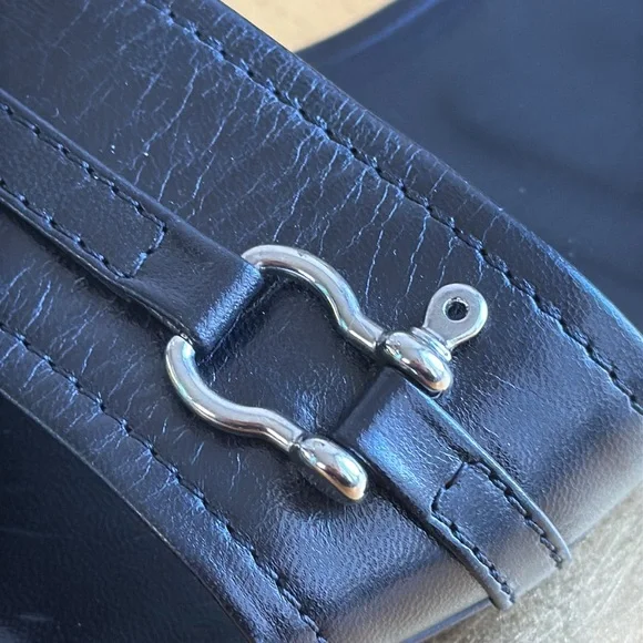 NWOT! Burberry Slide Sandals in Black Leather - Picture 9 of 14